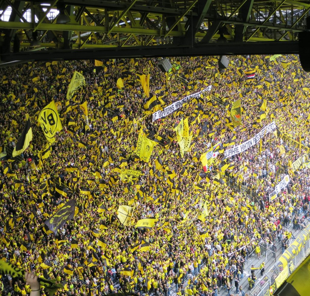 Borussia Dortmund Fans 1024x978